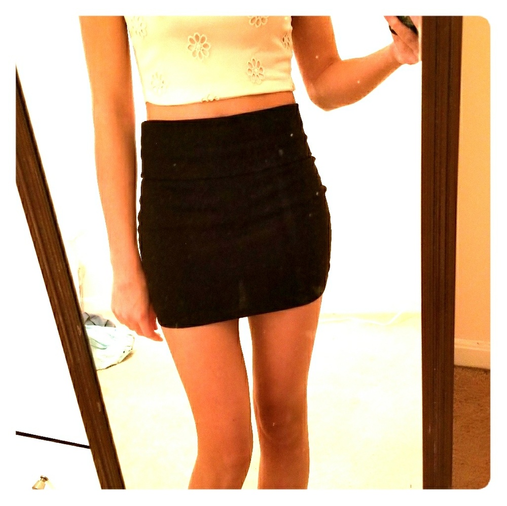 Nollie Black spandex skirt